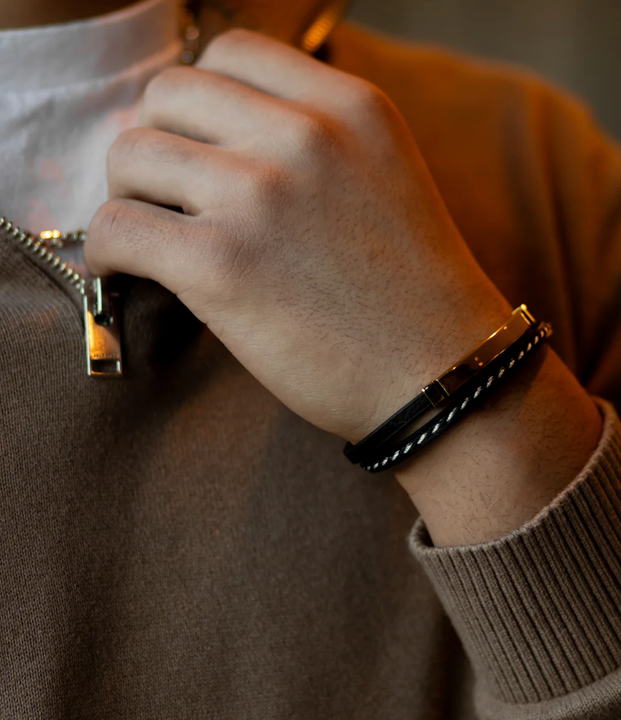 Men’s Black Leather Bracelet with Gold-Tone Stainless Steel Accents, 21 cm